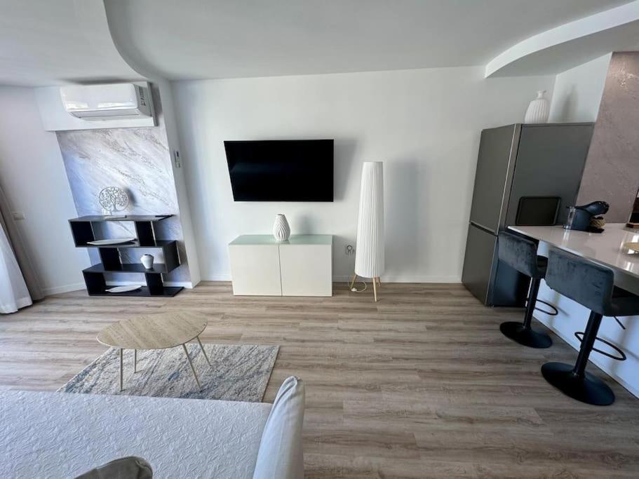 Amazing Apartment In Las Americas Playa de las Americas  Exteriér fotografie